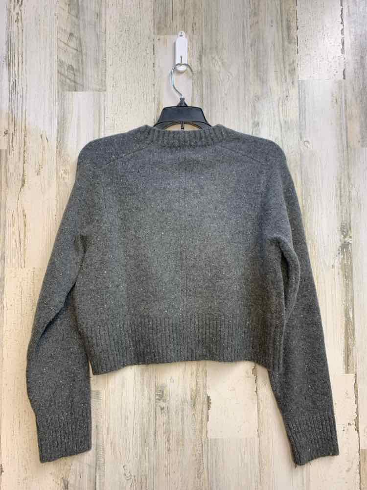 NWT UNIVERSAL THREADS Tops Size M Gray LONG SLEEVES TOP/CREW NECK SWEATER