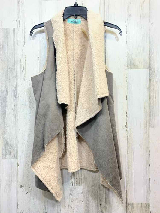 NWT KARLIE Tops Size L BROWN/CREAM SHERPA VEST Vest