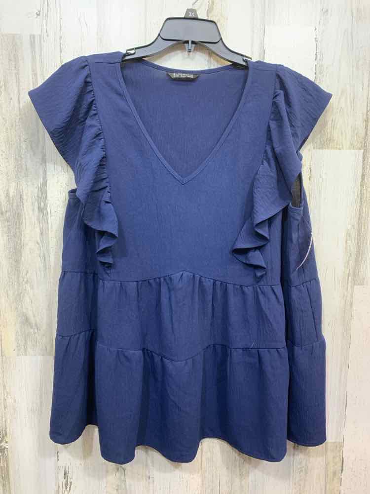 PRE-OWNED BLOOMCHIC Tops Size 18/20 Navy RUFFLES SHORT SLEEVES Blouse/NAVY SHORT