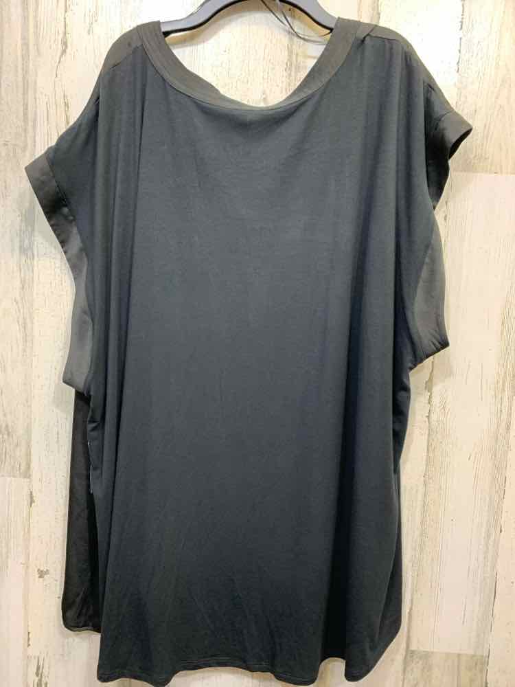 NWT VINCE CAMUTO Tops Size 3X Black Solid TUNIC /SHORT SLEEVE SPLIT Y NECKLINE