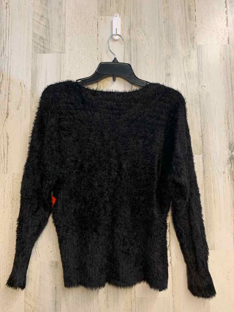 PRE-OWNED VICTORIA Tops Size M Black LONGSLEEVE Sweater/FUZZY SWEATER