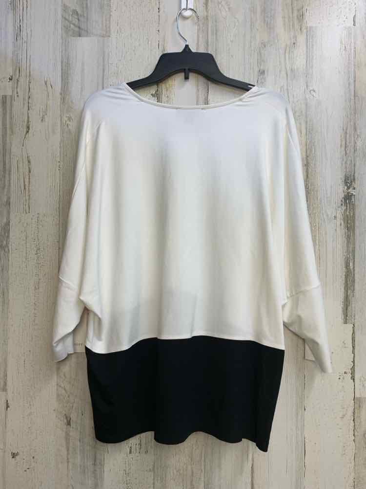 NWT KAREN KANE Tops Size XL WHT/BLK BAT SLEEVES TOP