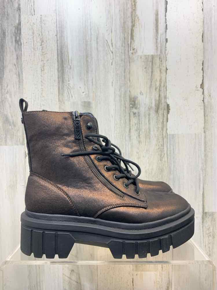 NWT GUESS SHOES Shoe Size 9.5 BRONZE Shoes/TIE BOOTS BIG HEEL