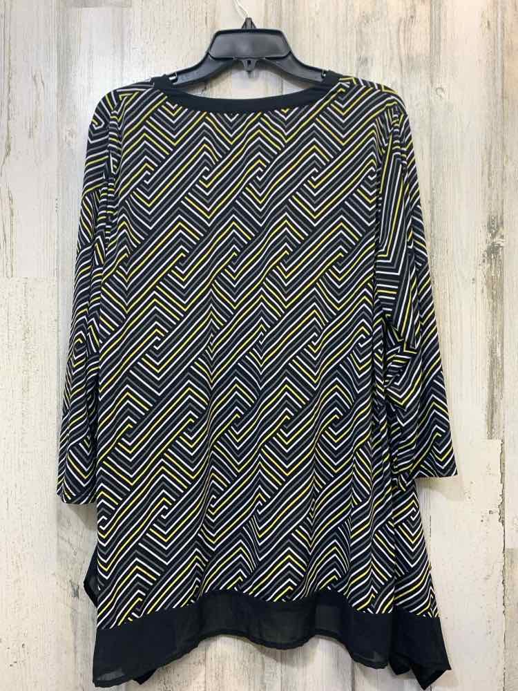 PRE-OWNED CATO Tops Size XL BLACK/WHITE/YELLOW ZIG ZAG LONG SLEEVES TOP/LONG SLE