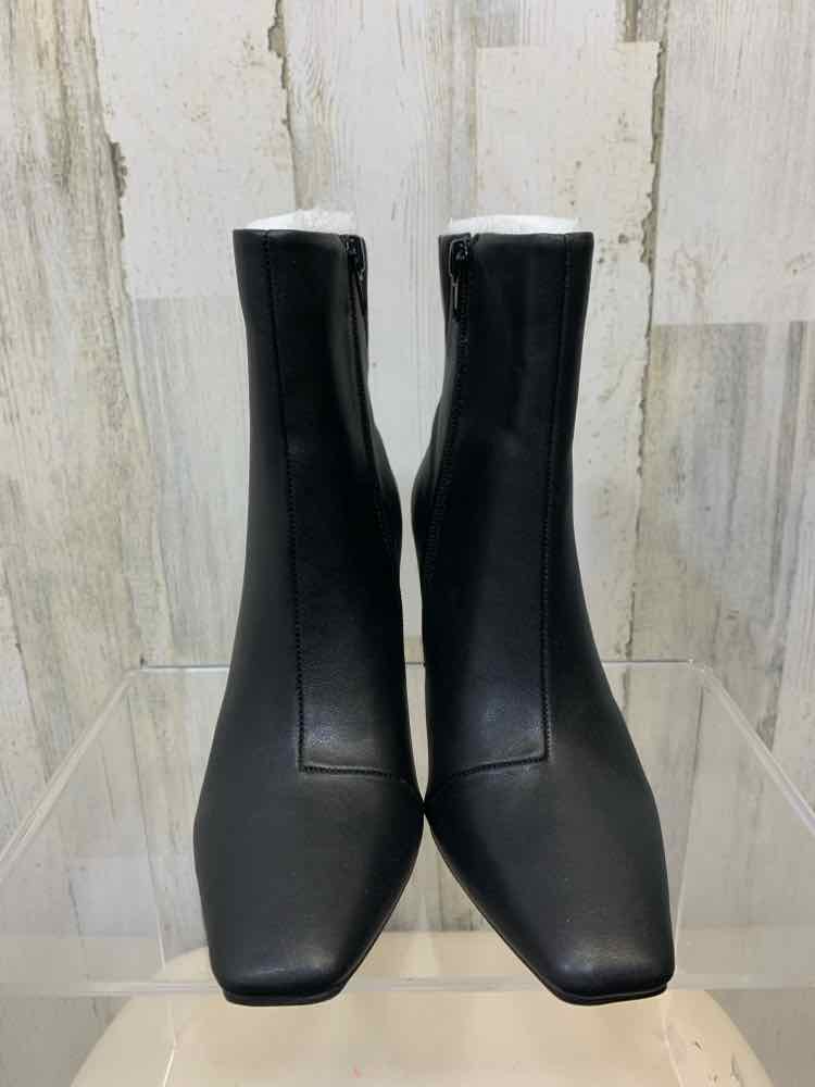 NWT ALFANI SHOES Shoe Size 5 Black SQUARE FRONT Boots