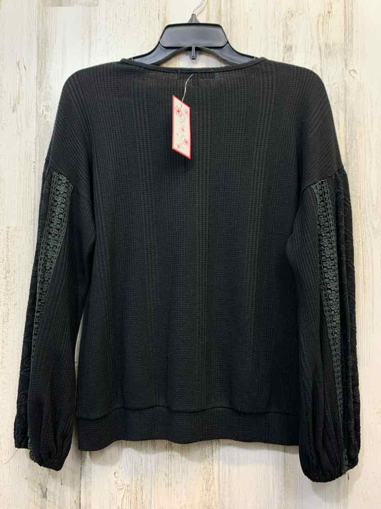 NWT JOY JOY Tops Size S Black LONG SLEEVES TOP