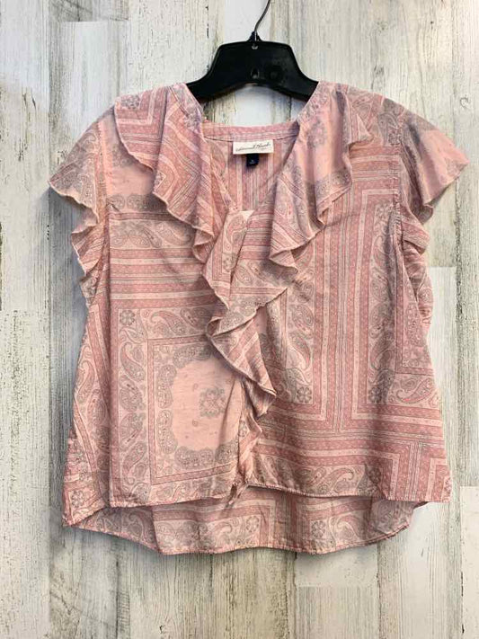 NWT UNIVERSAL THREADS Tops Size M Pink Paisley CAP SLEEVE TOP