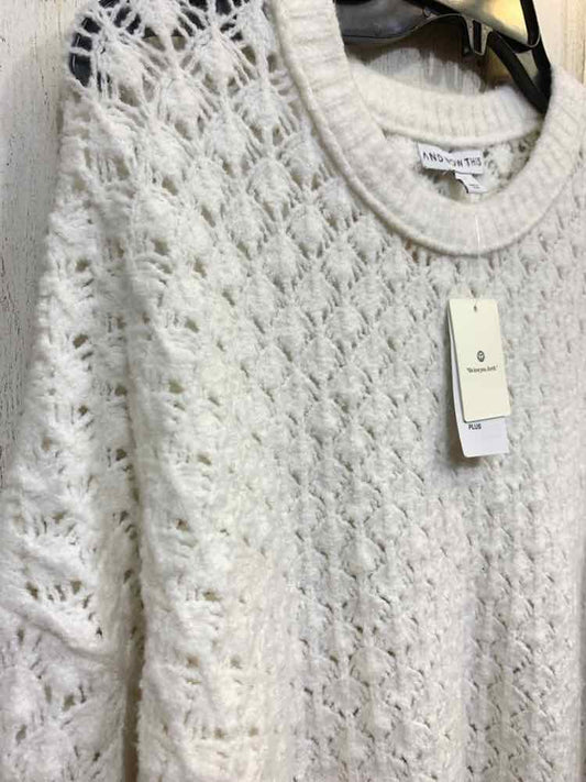 NWT AND NOW THIS Size 1X PLUS SIZES White LONG SLEEVES OPEN CROCHET KNIT SWEATER