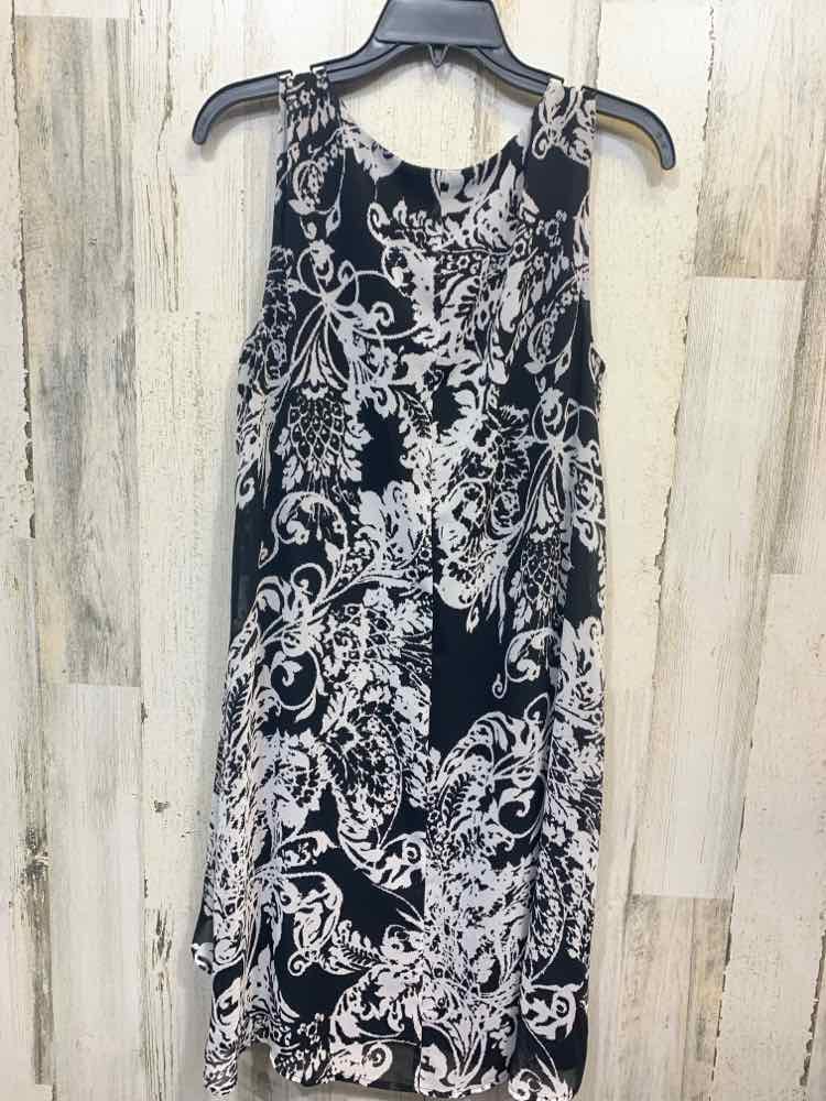 PRE-OWNED CONNECTED APPAREL Dresses and Skirts Size 8 BLACK/WHITE LEAVES Dress/O