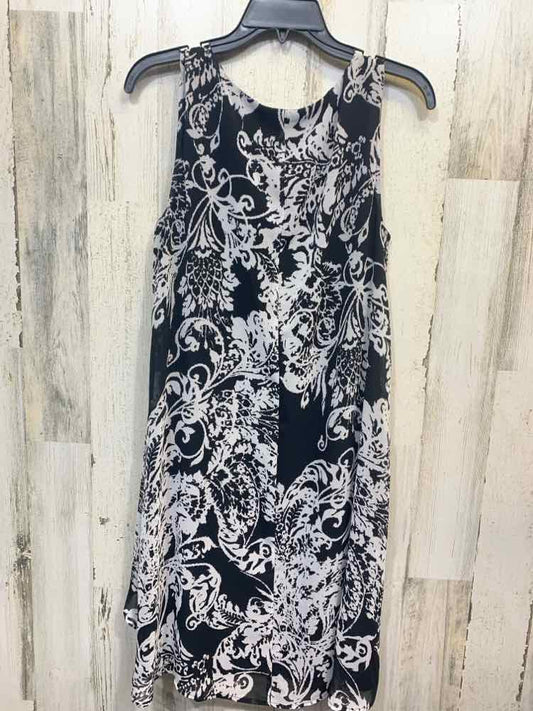 PRE-OWNED CONNECTED APPAREL Dresses and Skirts Size 8 BLACK/WHITE LEAVES Dress/O