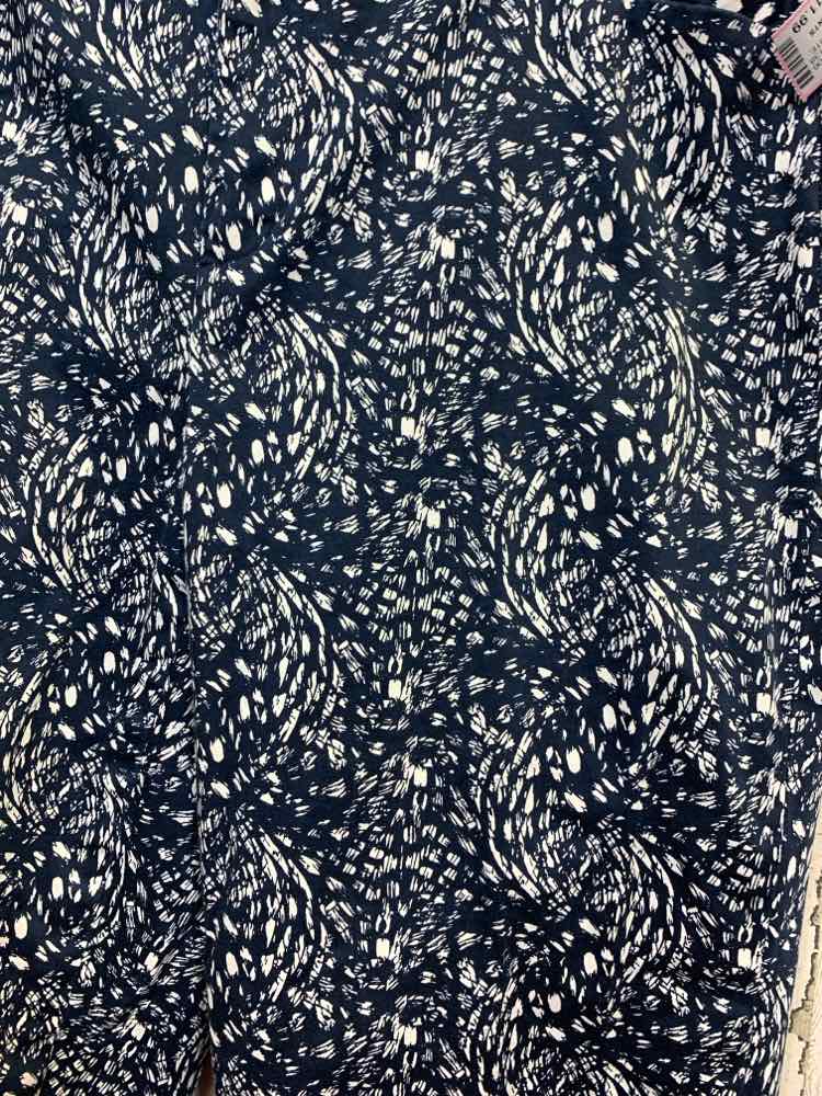 PRE-OWNED Size 10 KIM ROGERS BOTTOMS NAVY/WHITE Floral CAPRI Pants/NAVY/WHITE FL