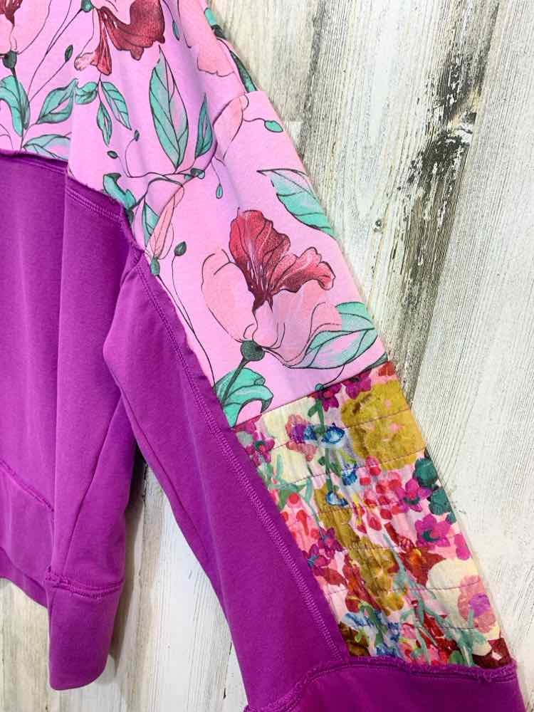 NWT JODIFL Size L Tops Purple Floral LONG SLEEVE PULL OVER