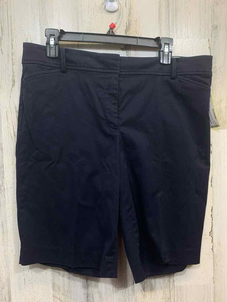 PRE-OWNED Size 12 TALBOTS BOTTOMS Navy Solid BERMUDA Shorts/NAVY BERMUDA SHORTS: