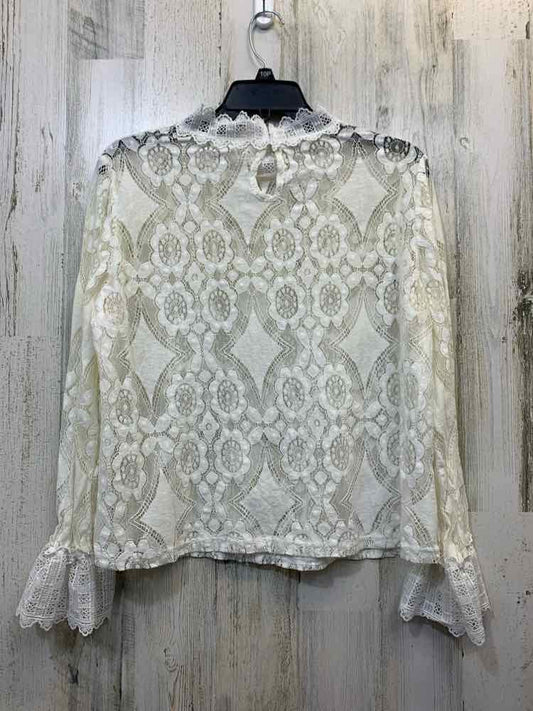 PRE-OWNED Tops Size L White Lace LONG SLEEVES TOP/WHITE LONG SLEEVE LACE