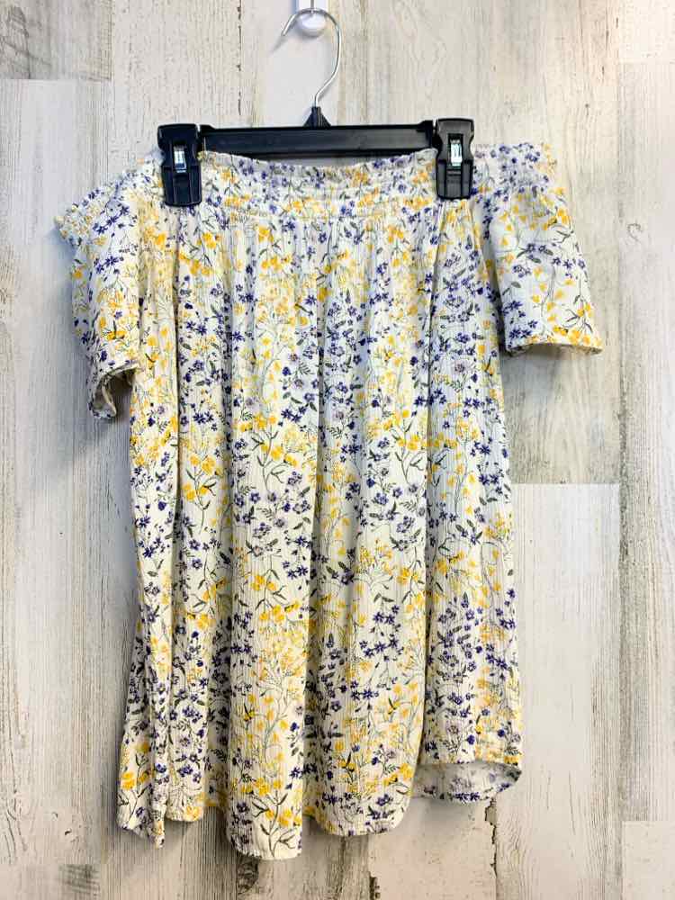 PRE-OWNED OLD NAVY Tops Size M WHT Floral SHORT SLEEVES TOP