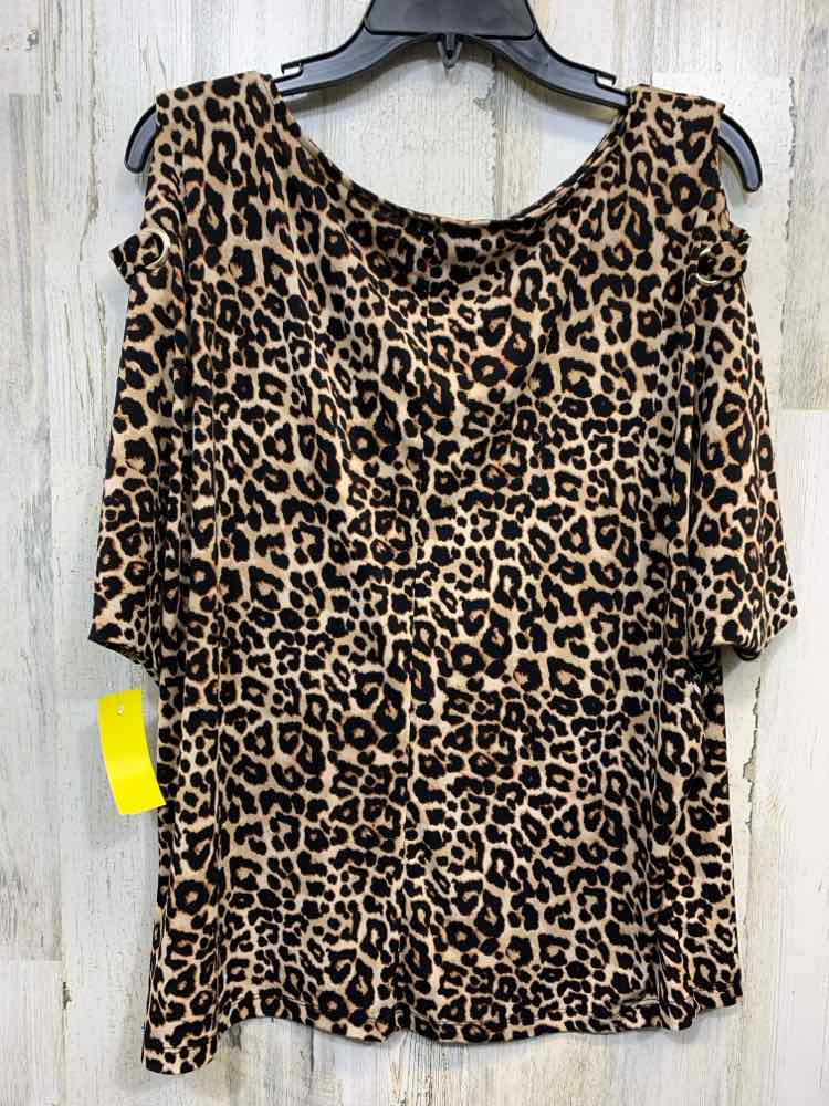 PRE-OWNED BOLD ELEMENTS Tops BROWN/BLACK CHEETAH SPLIT SLEEVE TOP/CHEETAH PRINT