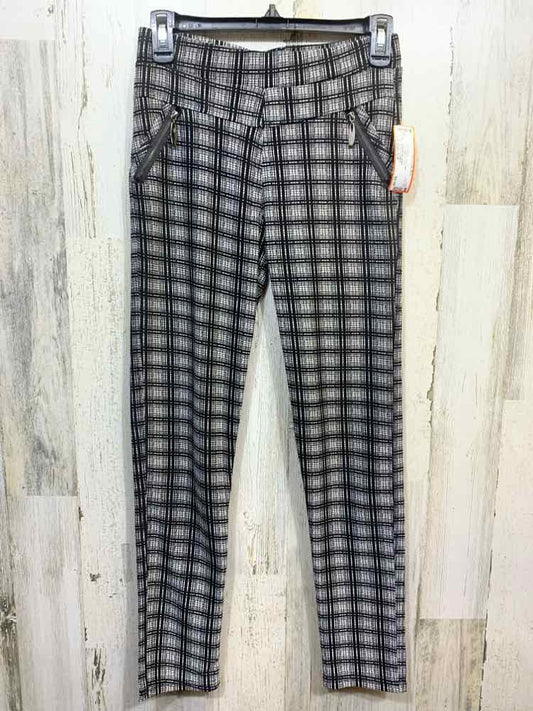 PRE-OWNED Size S/M COCO + CARMEN BOTTOMS BLACK/WHITE Print LEGGINGS