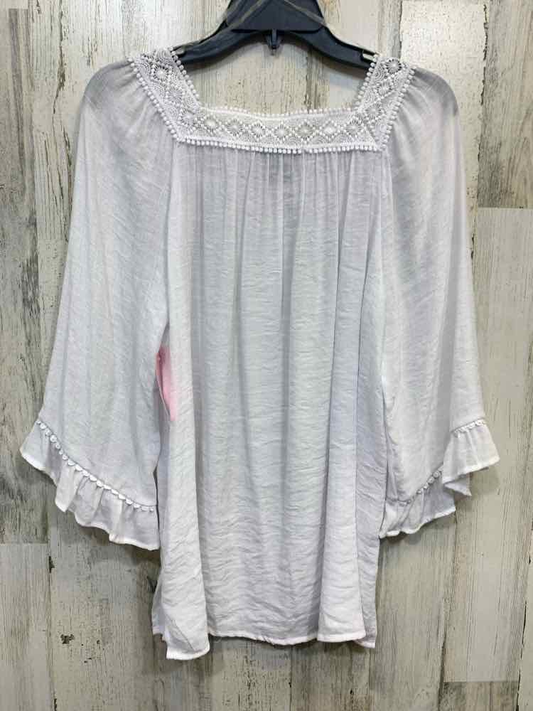 PRE-OWNED SABRINA LAUREN Tops Size M White KNIT LONG SLEEVE Blouse/WHITE LONG SL