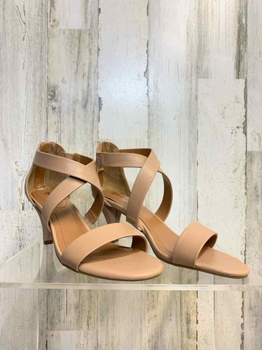 NWT STYLE&CO SHOES Shoe Size 8.5 Tan HEEL Shoes