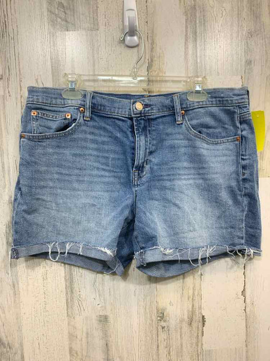 PRE-OWNED Size 14 GAP/ROLLED DISTRESSED HEM DENIM SHORTS