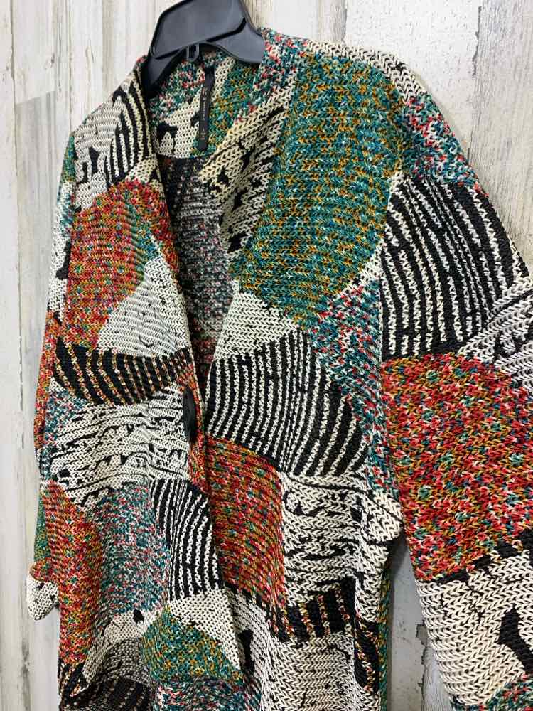 PRE-OWNED IC BY CONNIE K Size L Tops BLACK/WHITE/GREEN/RED BUTTON UP Cardigan