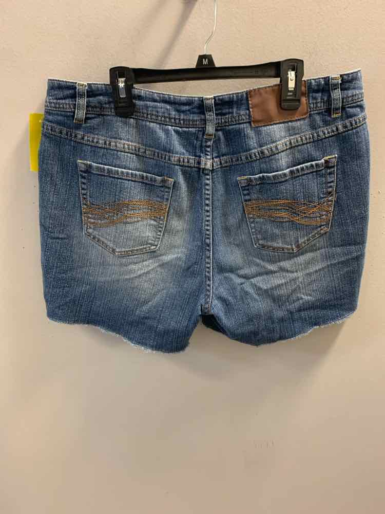 Size 14 CATO BOTTOMS JEAN Shorts