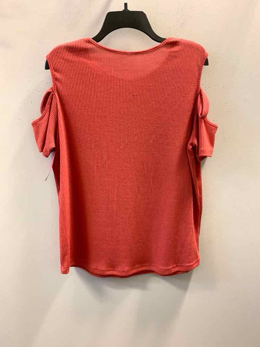 JUST BE PLUS SIZES Size 1X CORAL COLD SHOULDERS TOP
