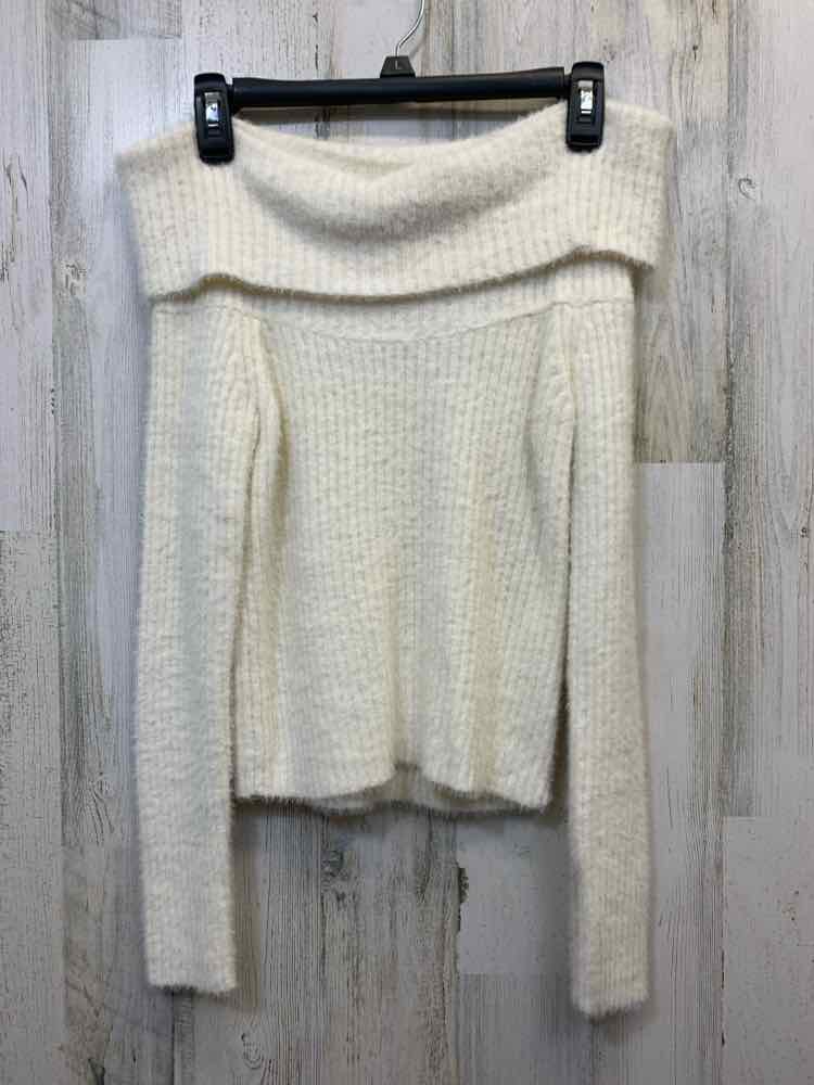NWT HIPPIE ROSE Tops Size M Ivory LONG SLEEVES Sweater
