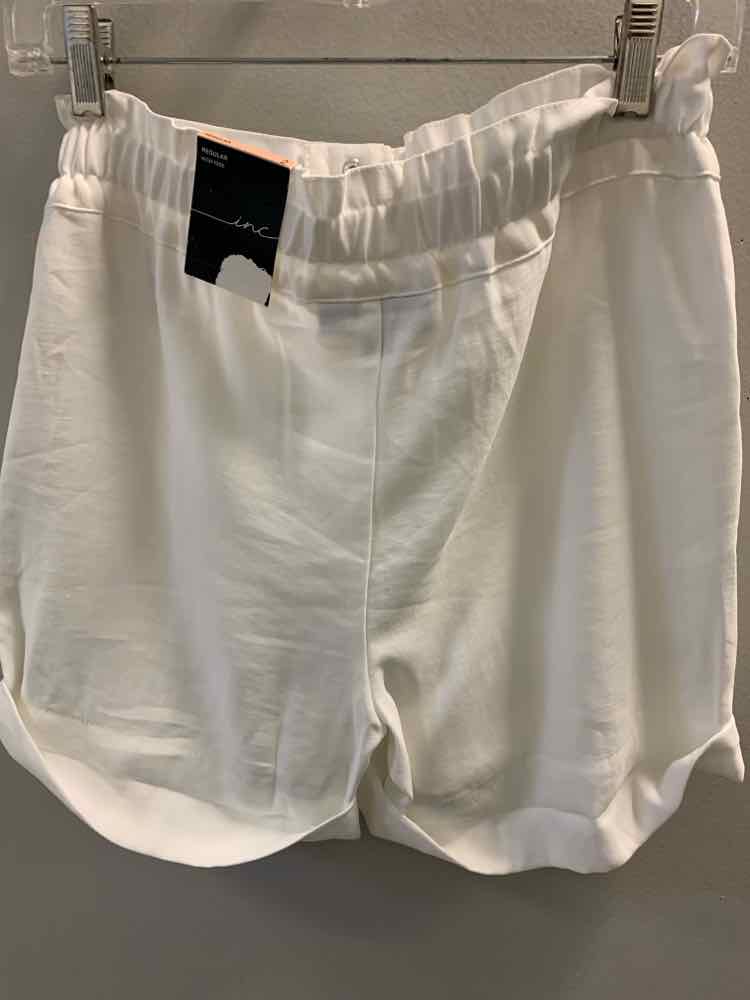 NWT Size 2 INC BOTTOMS White Shorts