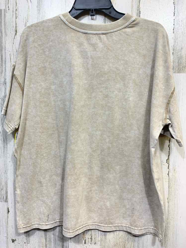 NWT J.O.A. Tops Size L SAGE SHORT SLEEVES T-shirt