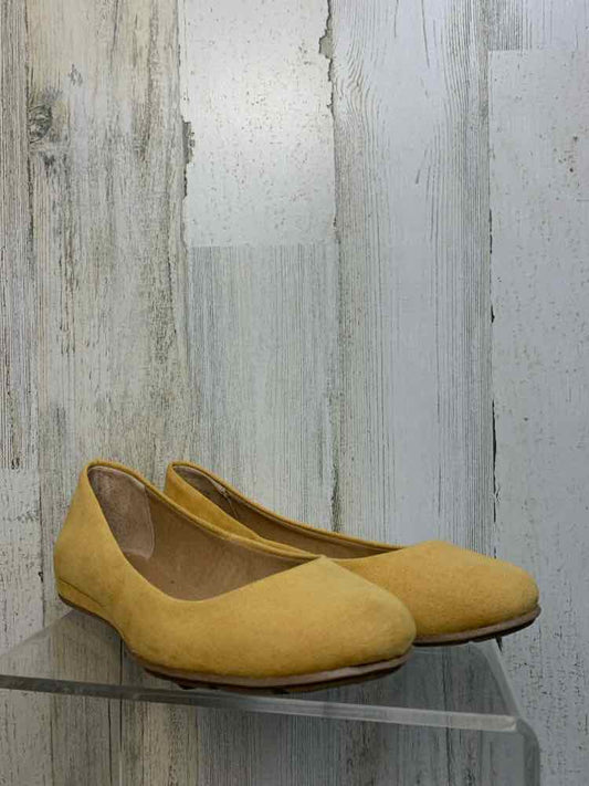 NWT SUN STONE SHOES 6 Yellow Shoes/SUEDE FLATS