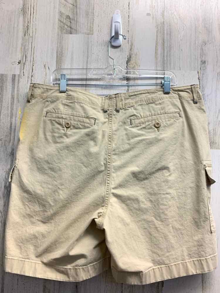 PRE-OWNED Size 18 LL BEAN BOTTOMS Tan Solid Shorts
