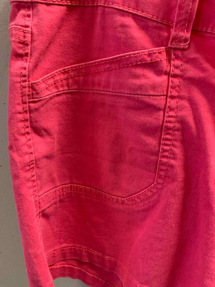 Size 9 UNION BAY HOT PINK Shorts