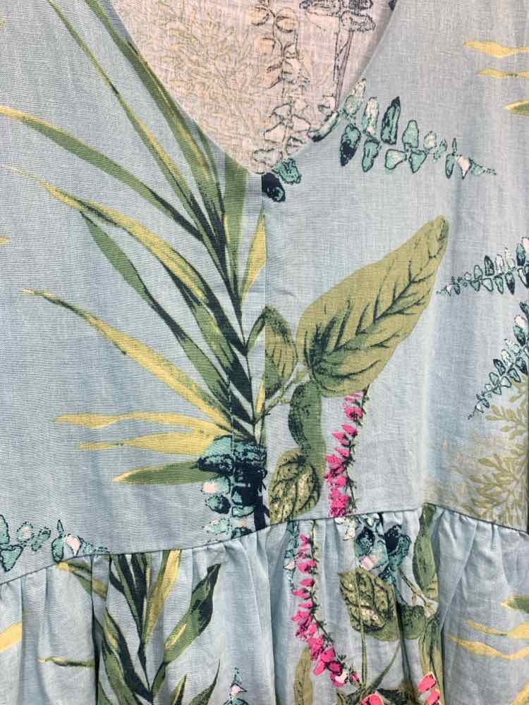 PRE-OWNED KAKTUS Tops Size S AQUA/GREEN/HOT PINK PALM FRONDS 3/4 SLEEVE Blouse/P