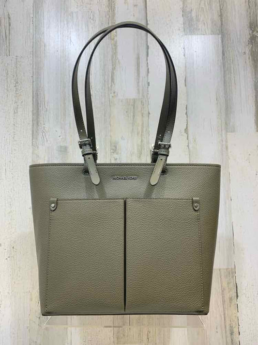 MICHAEL KORS OLIVE Size Medium Purse