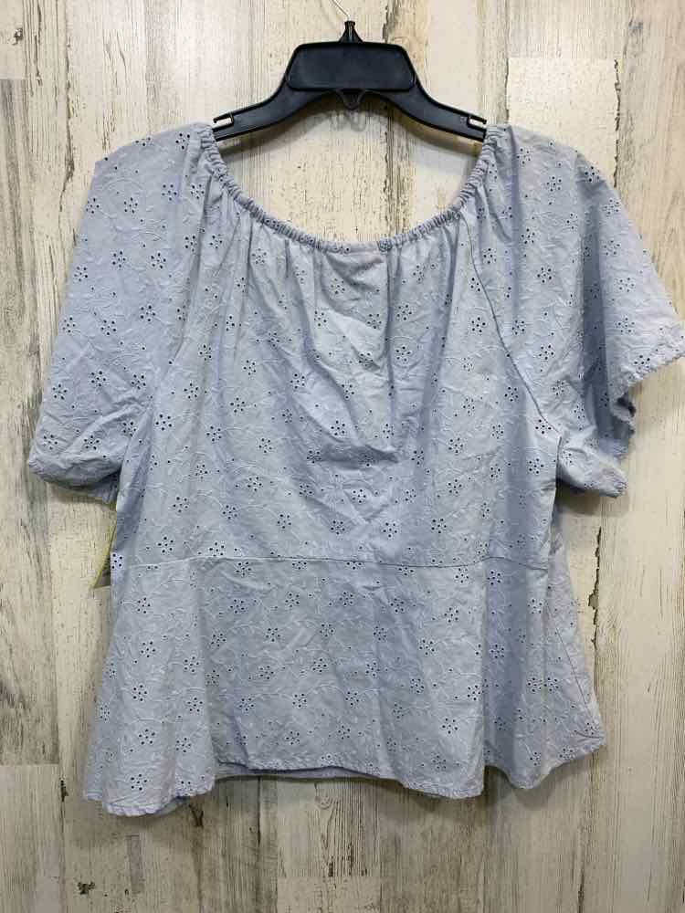 NWT UNIVERSAL THREADS Tops Size XL LIGHT BLUE Eyelet OFF THE SHOULDER Blouse/FLO