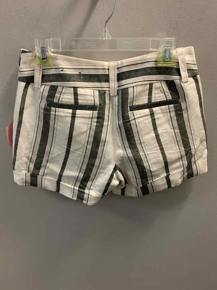 Size 2 EXPRESS BOTTOMS WHT/GRY Stripe Shorts