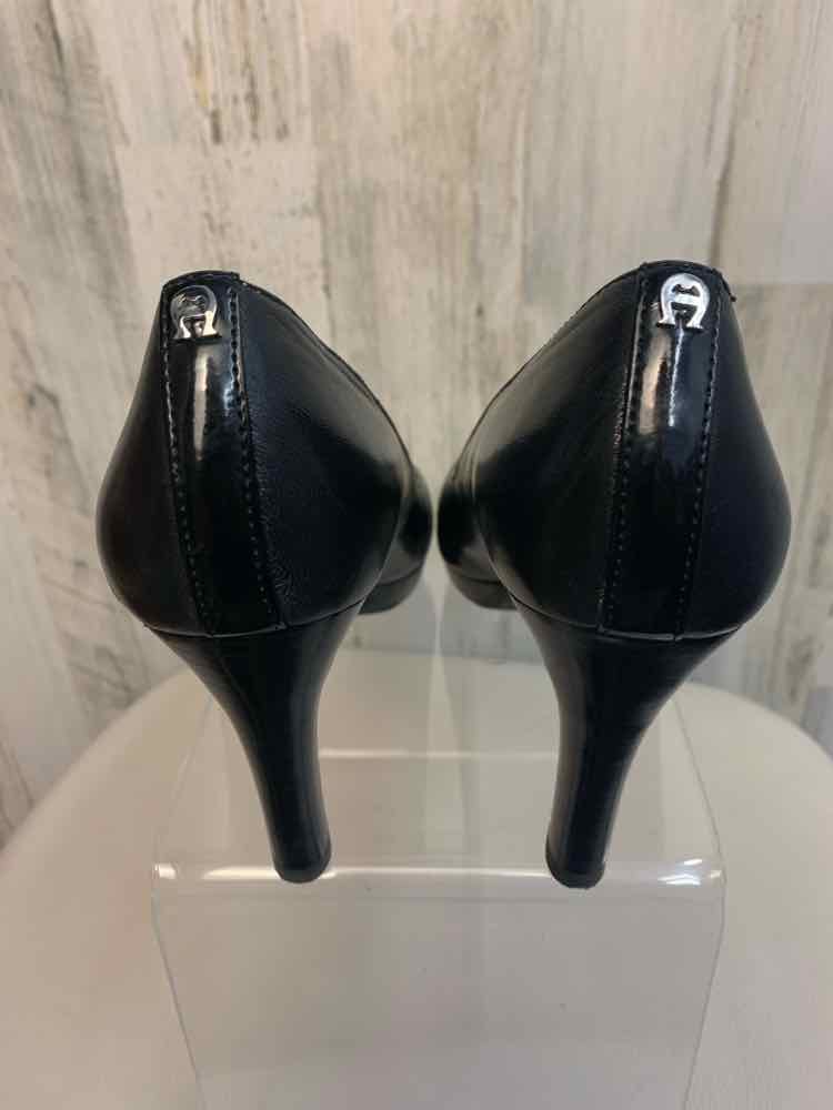 ETIENNE AIGNER SHOES 7.5 Black PUMP Shoes