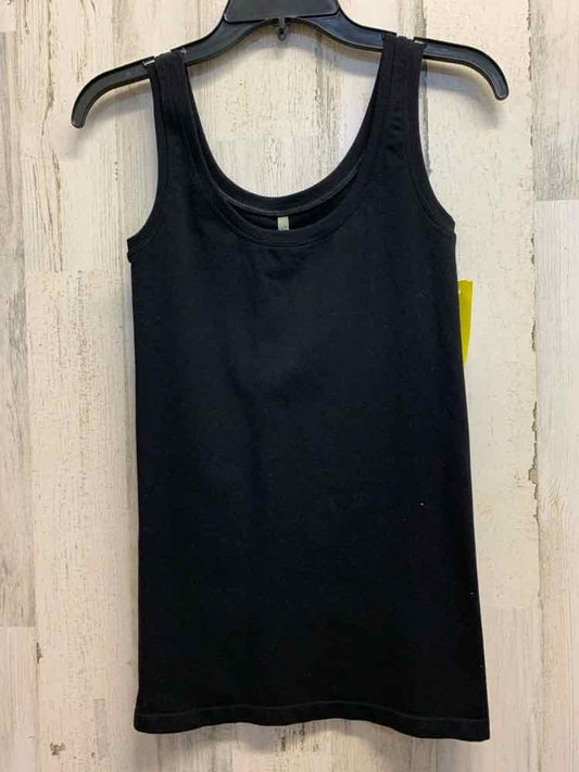 PRE-OWNED BORDEAUX Tops Size One Size Black Solid TANK TOP Tank Top/BLACK TANK T