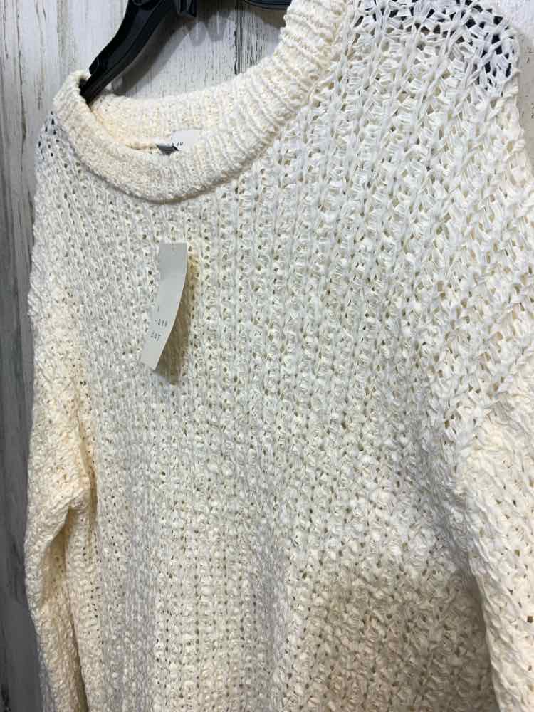 NWT A NEW DAY Size L Tops Cream SCOOP NECK SWEATER
