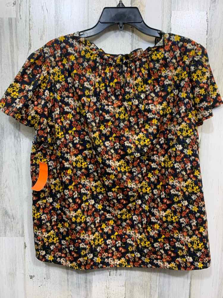 PRE-OWNED TIME AND TRUE/DITSY FLORAL FLUTTER SLEEVE RUFFLE NECK