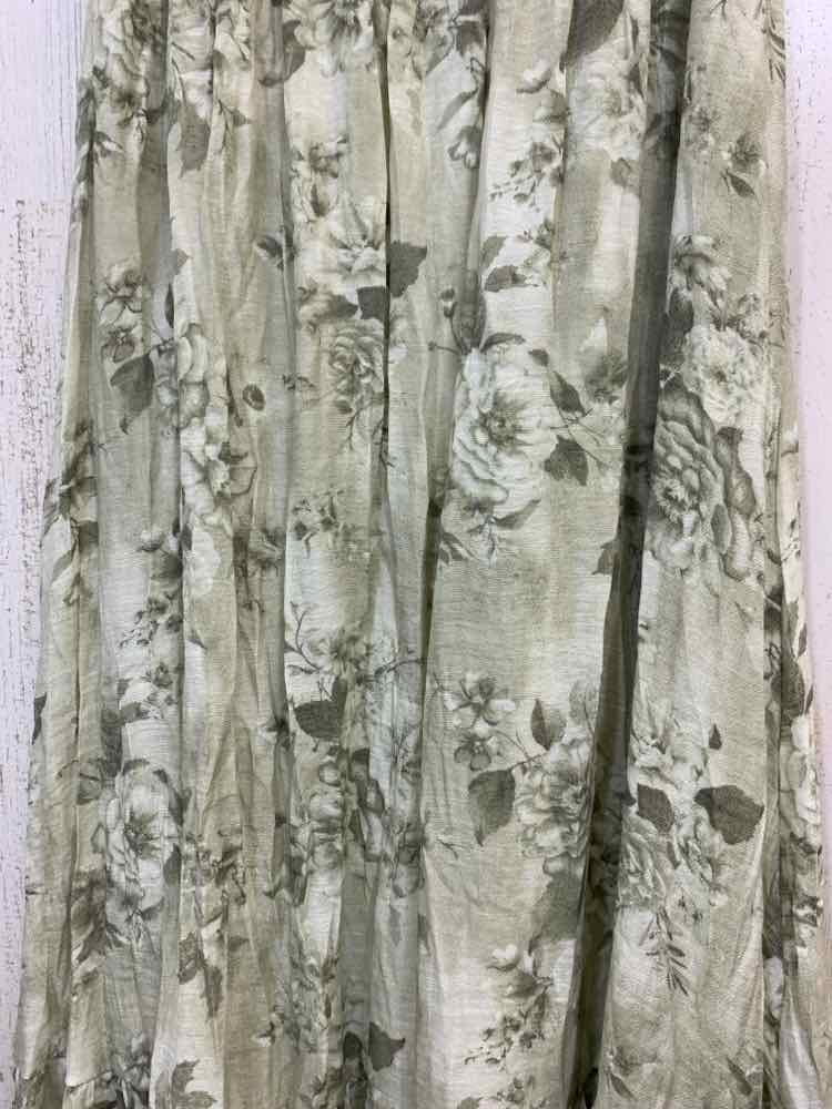 NWT OLIVE SKY Dresses and Skirts Size L OLIVE/WHITE Floral MAXI Dress