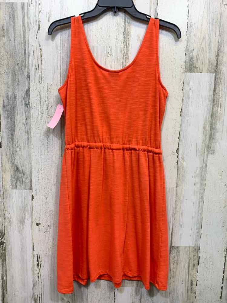 PRE-OWNED A NEW DAY Dresses and Skirts Size M CORAL Solid MIDI Dress/CORAL SLEEV