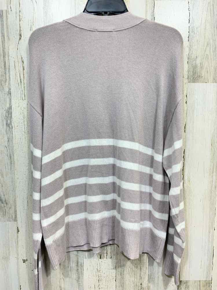 NWT ON 34TH Size L GRY/WHT Stripe LONG SLEEVES/V NECK BUTTON UP LONG CARDIGAN
