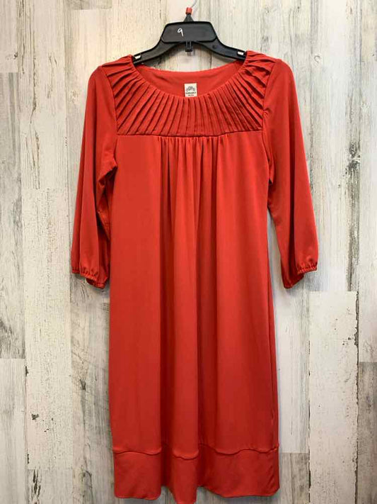 SANGRIA Dresses and Skirts Size 8P BRICK RED 3/4 LENGTH Dress