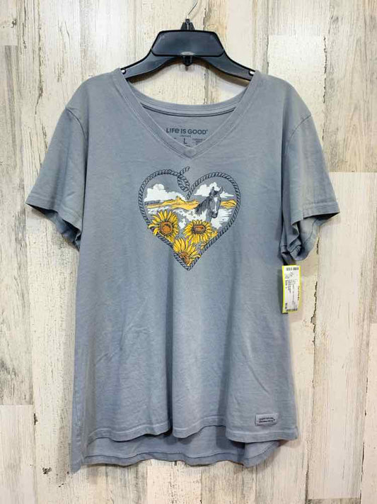PRE-OWNED LIFE IS GOOD Tops Size L GRY/YLW/BLK VNECK T-shirt/HORSE W HEART