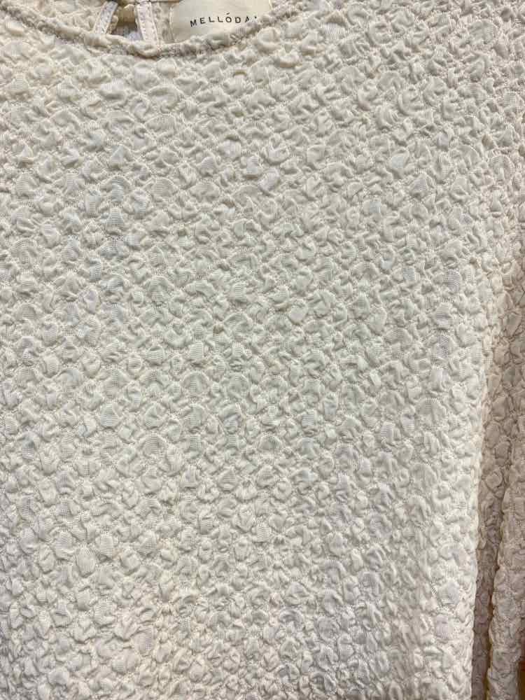 MELLODAY Tops Size XL Cream SHORTSLEEVE Shirt