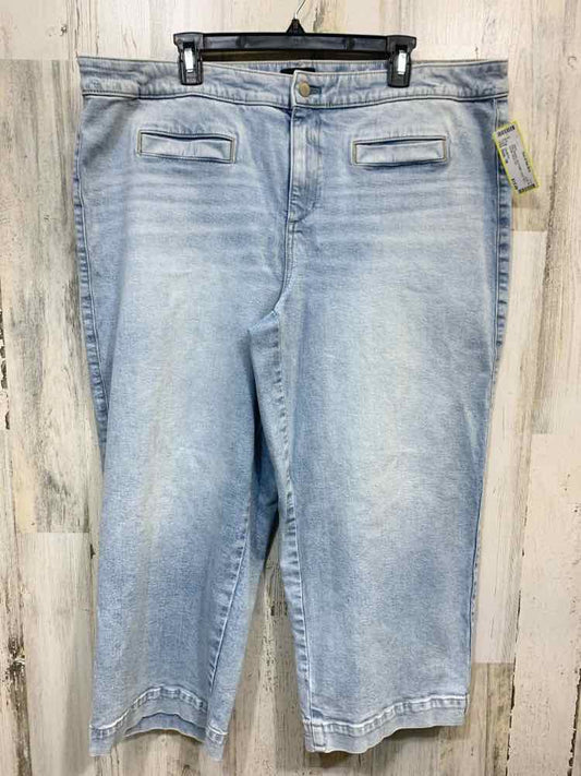 PRE-OWNED Size 18 TALBOTS BOTTOMS LIGHT BLU DENIM WIDE LEG Jeans