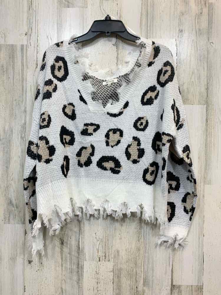 PRE-OWNED MIRACLE Tops Size S/M WHT/BGE/BLK CHEETAH SWEATER Sweater/WHT/BGE/BLK