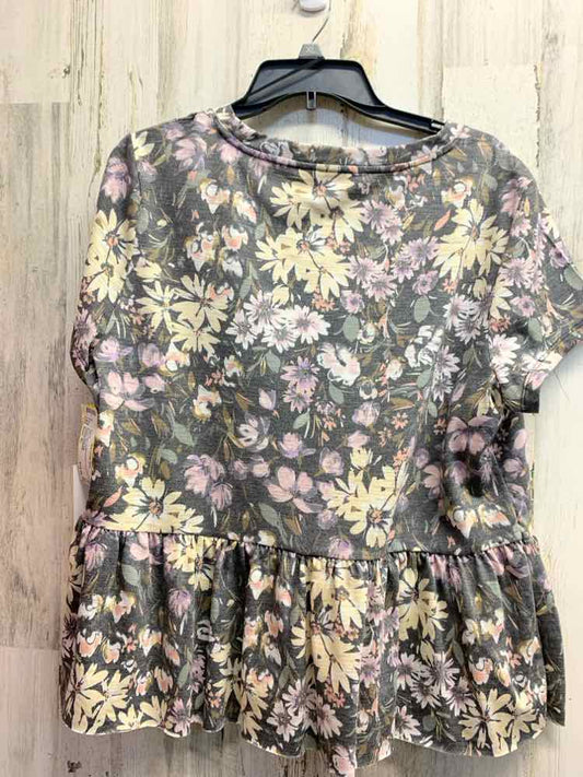 NWT LAUREN CONRAD Tops Size XL YLW/BLK/WHT Floral SHORT SLEEVES Blouse
